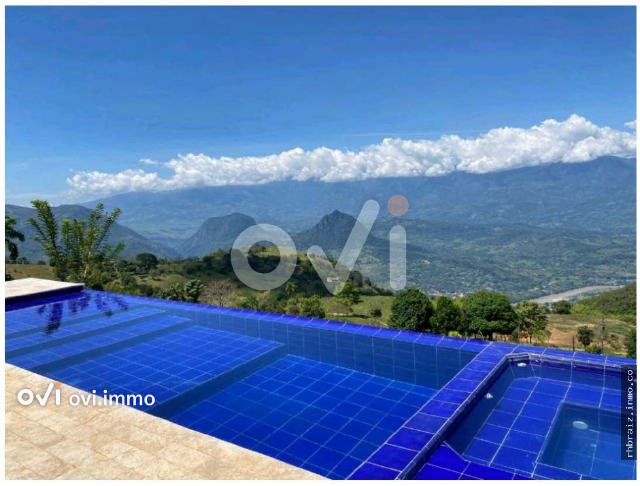 (FINCA) (La)
