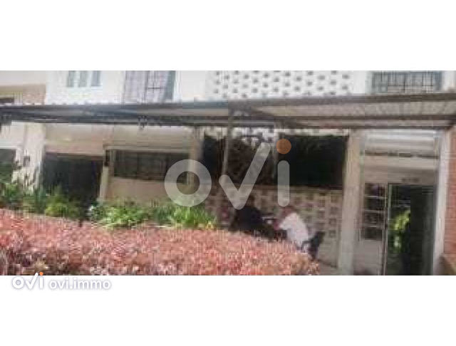 Casa lote en Laureles, Medellin