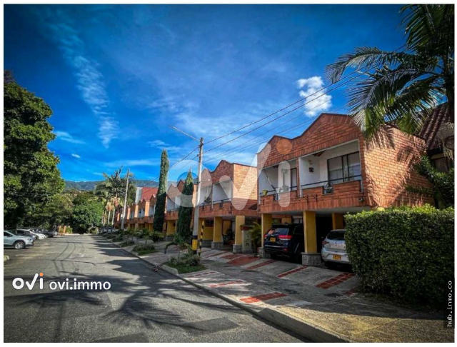 Casa en El Dorado, Envigado