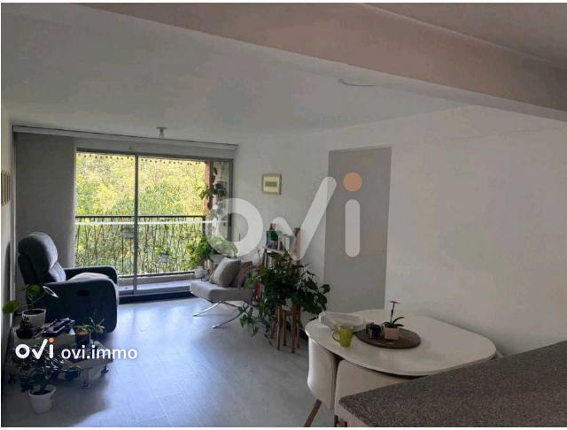 Apto en Laureles, La Castellana, Medellin
