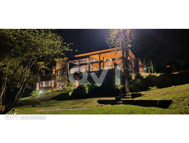 (CASA) (Loma del Escobero)
