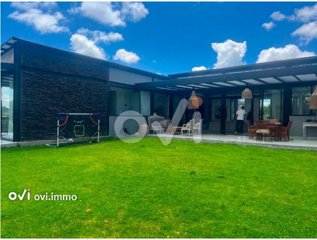 Casa campestre en Alto del Escobero, Envigado