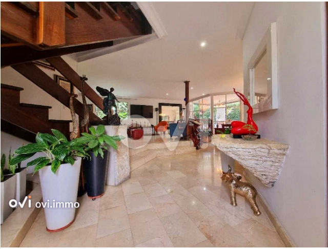 Casa en El Poblado, Intercontinental, Medellin