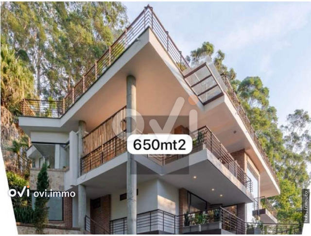 Casa en El Poblado, San Lucas, Medellin