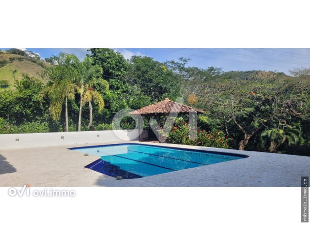 (FINCA Bolombolo Antioquia)
