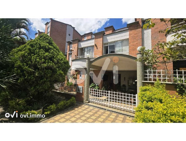Casa en Loma del Esmeraldal, Envigado