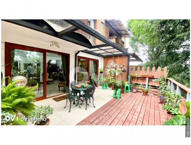 Casa en Loma del Escobero, Envigado