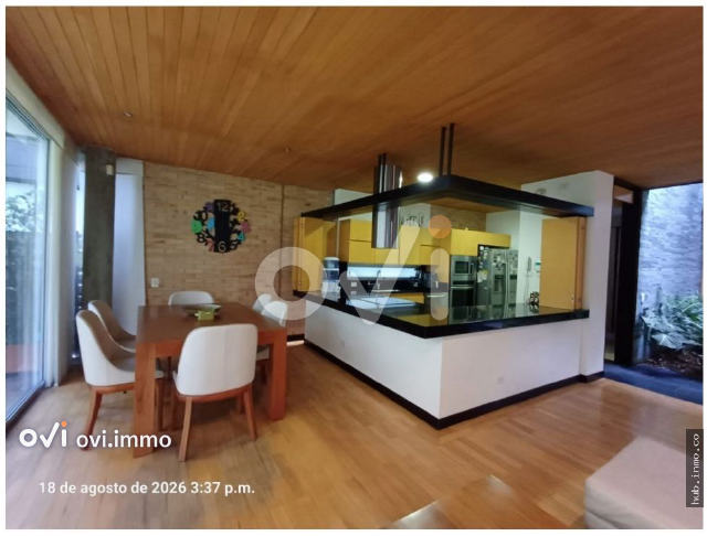 (CASA) (Loma de Envigado)