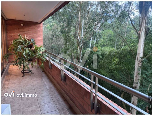 Apto en El Poblado, El Tesoro, Medellin