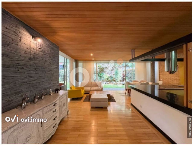 Casa en Montessori, Envigado