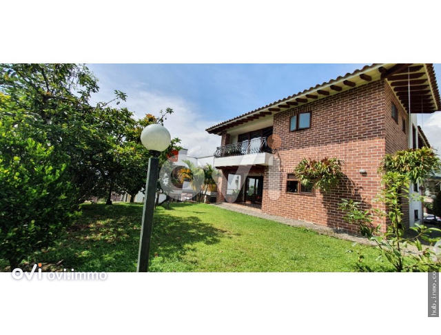 (CASA) (Bella Vista)