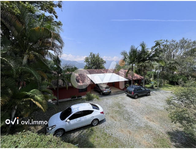 Casa en Loma del Escobero, Envigado