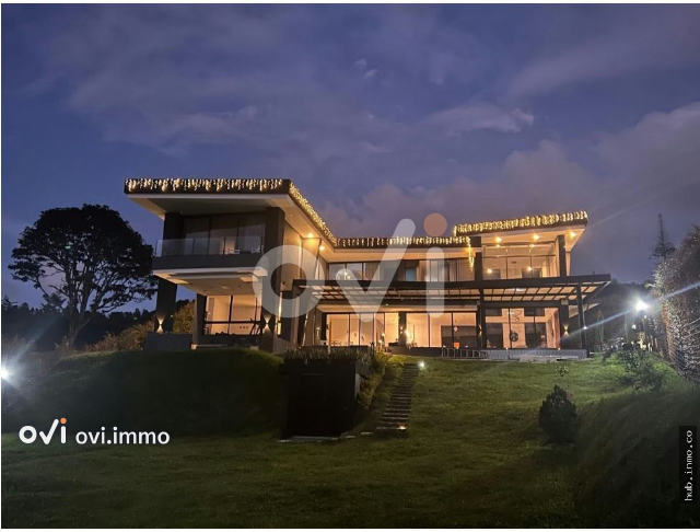 Casa campestre en Alto de las Palmas, Envigado