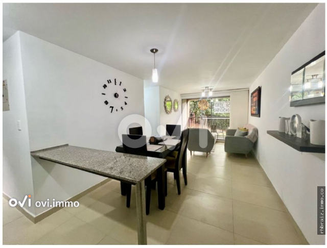 Apto en Laureles, La Castellana, Medellin