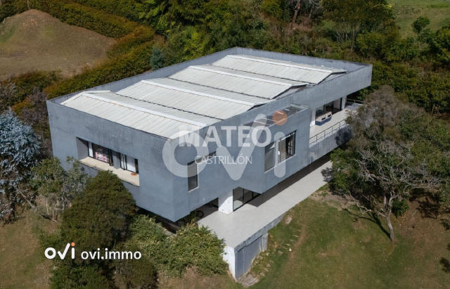 Casa campestre en Alto de las Palmas, Envigado