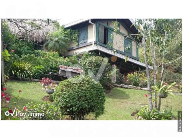 Casa lote en El Poblado, Las Palmas, Medellin