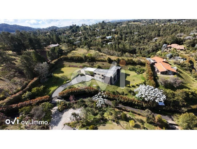 Casa campestre en Loma del Escobero, Envigado