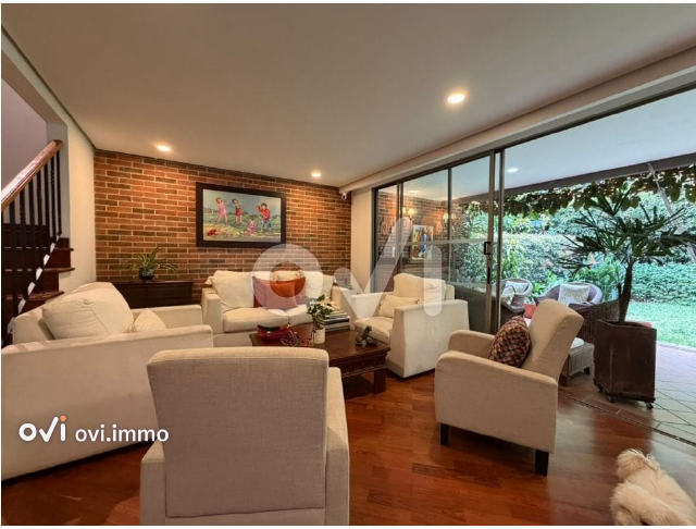 Casa en El Poblado, Altos del Poblado, Medellin