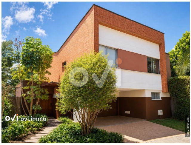 Casa en Loma del Escobero, Envigado