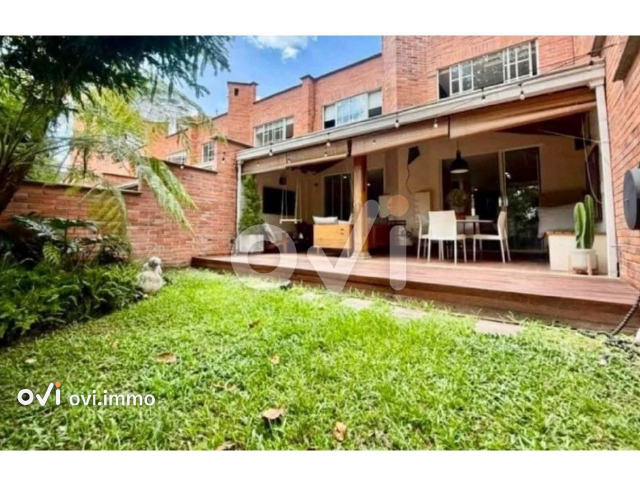 Casa en Loma de las Brujas, Envigado