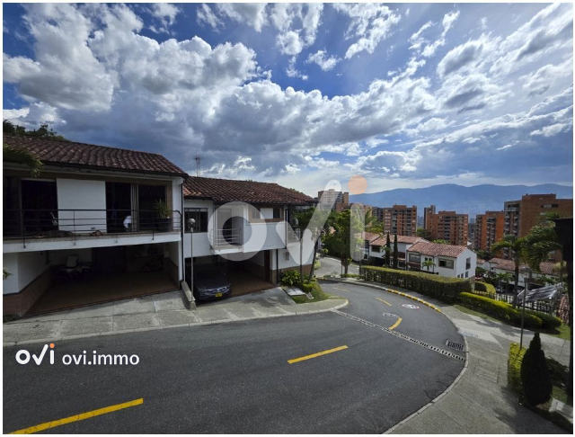 Casa en Loma del Chocho, Envigado