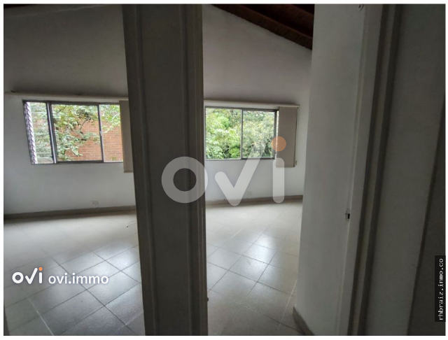 Apto en Laureles, La Castellana, Medellin