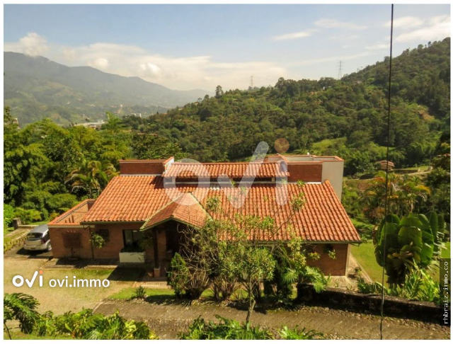 Casa campestre en La Tablaza, La Estrella