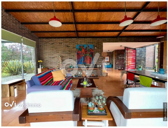 (CASA) (Alto Las Palmas)