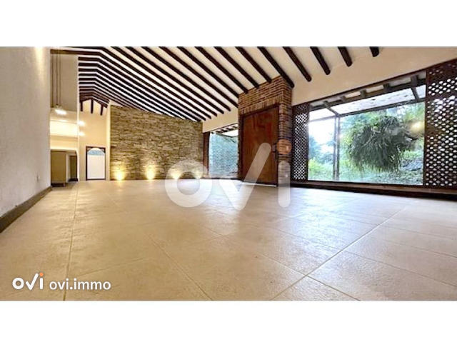 Casa en Loma de las Brujas, Envigado