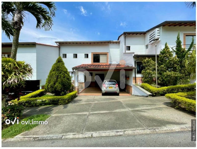Casa en Loma de los Mesa, Envigado