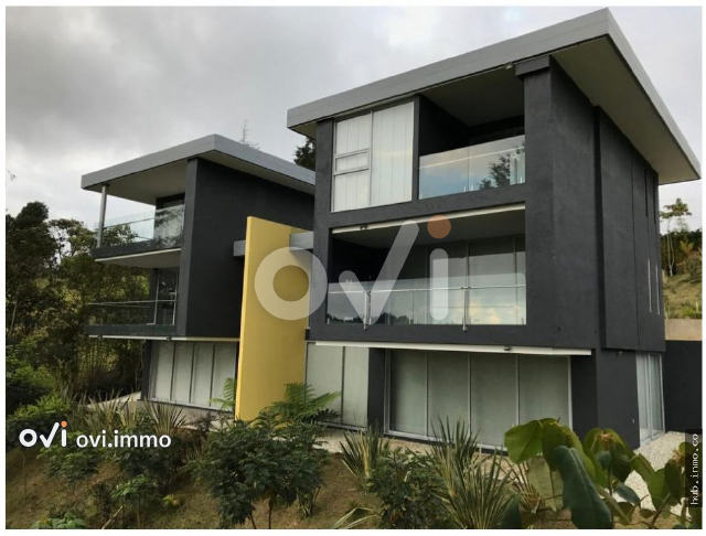 (CASA) (Vda Pantanillo, Envigado)