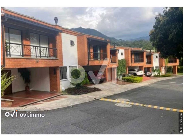 Casa en Transversal Intermedia, Envigado